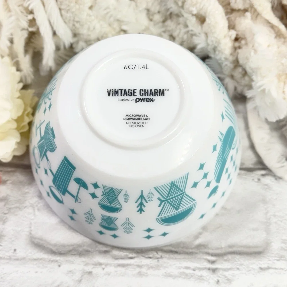 Vintage Charm Pyrex Inspired Rise n' Shine 2 Mixing Nesting Bowl Teal  10c & 6c
